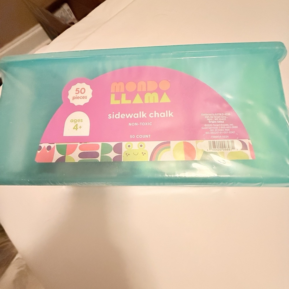 Mondo Llama 50 Count Sidewalk Chalk Teal Carrying Case NEW‎